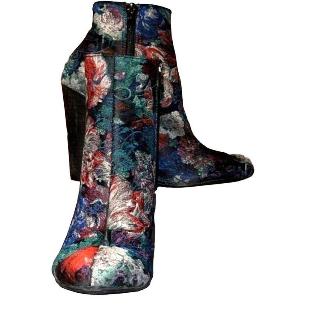 Liliana Booties sz 7.5 - Picture 5 of 6